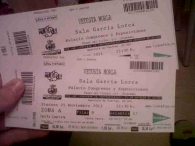 Vendo boli bic y regalo 2 entradas para VETUSTA MORLA EN GRANADA