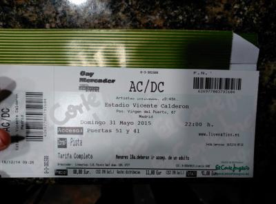 Entrada AC/DC en pista