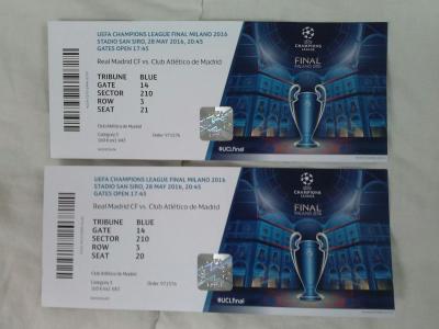 Vendo 2 bolis bics y regalo 2 entradas para Milan en zona Atletica