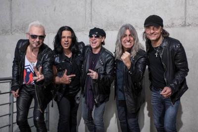 DOS ENTRADAS SCORPIONS MADRID PISTA