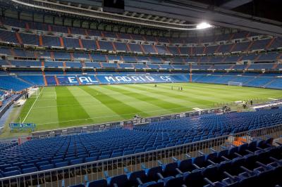 Las mejores 2 entradas para ver la final en las pantallas del Bernabéu.